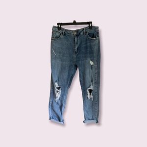 Fashion Nova Ripped Boyfriend Jeans